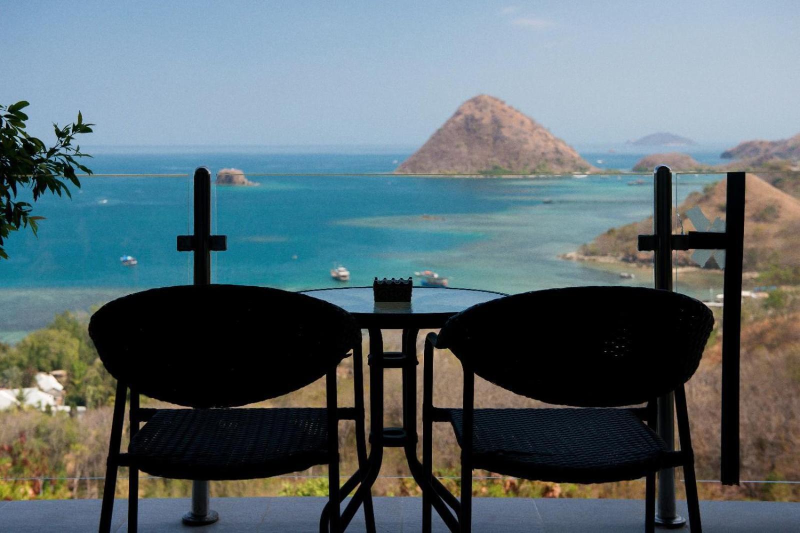 Sunset Hill Hotel Labuan Bajo Exterior foto